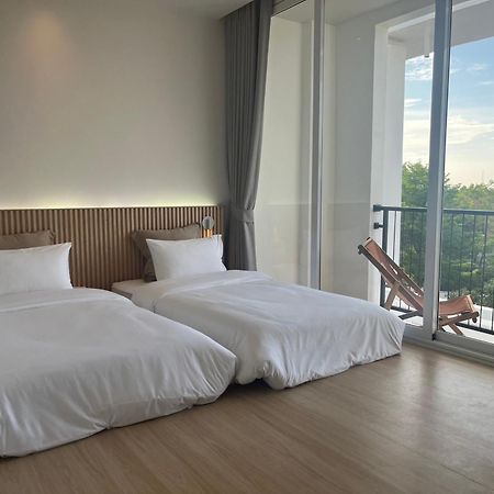 Punn Hotel Korat Nakhon Ratchasima Ngoại thất bức ảnh