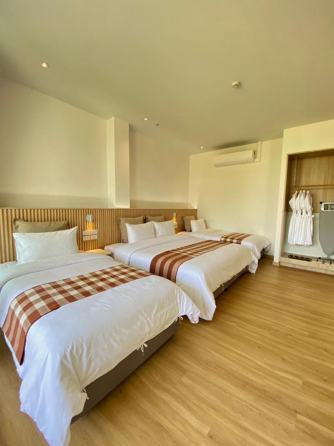 Punn Hotel Korat Nakhon Ratchasima Ngoại thất bức ảnh