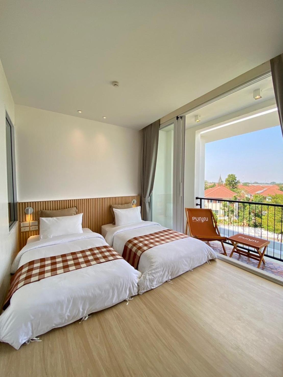 Punn Hotel Korat Nakhon Ratchasima Ngoại thất bức ảnh