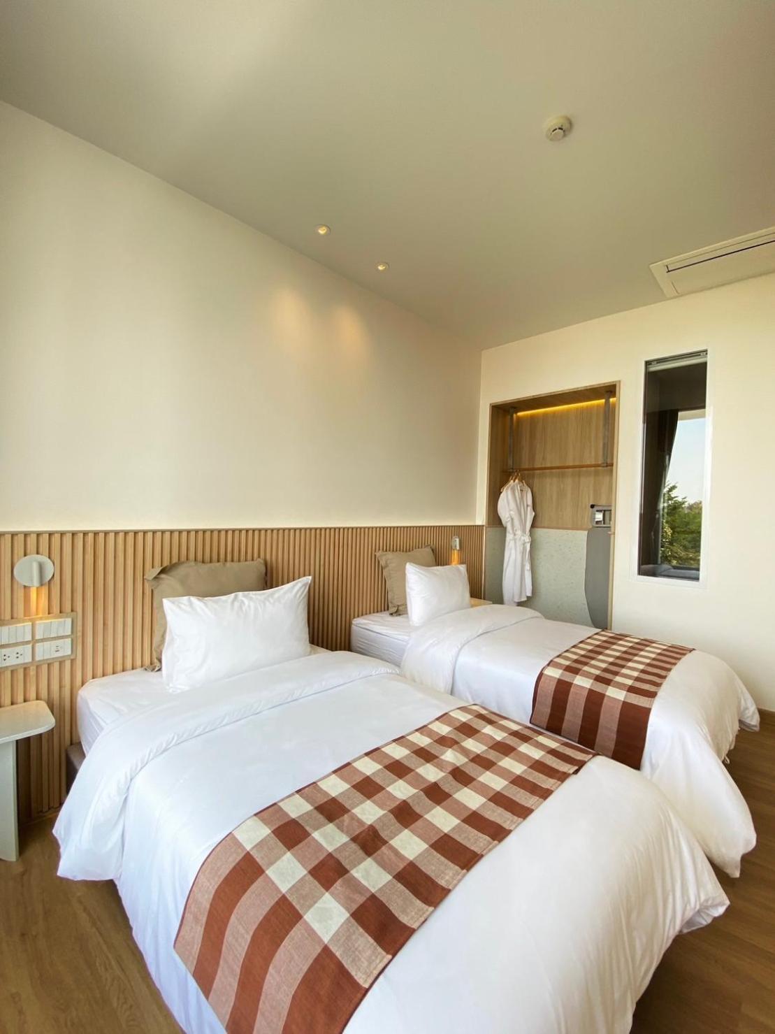 Punn Hotel Korat Nakhon Ratchasima Ngoại thất bức ảnh