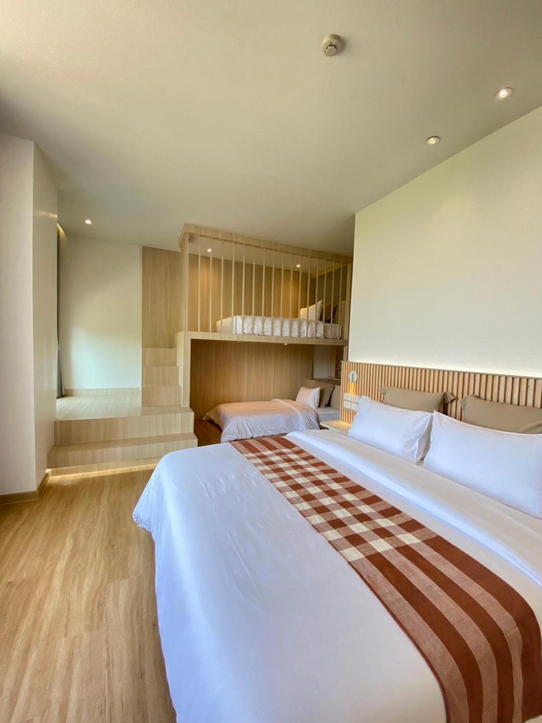 Punn Hotel Korat Nakhon Ratchasima Ngoại thất bức ảnh