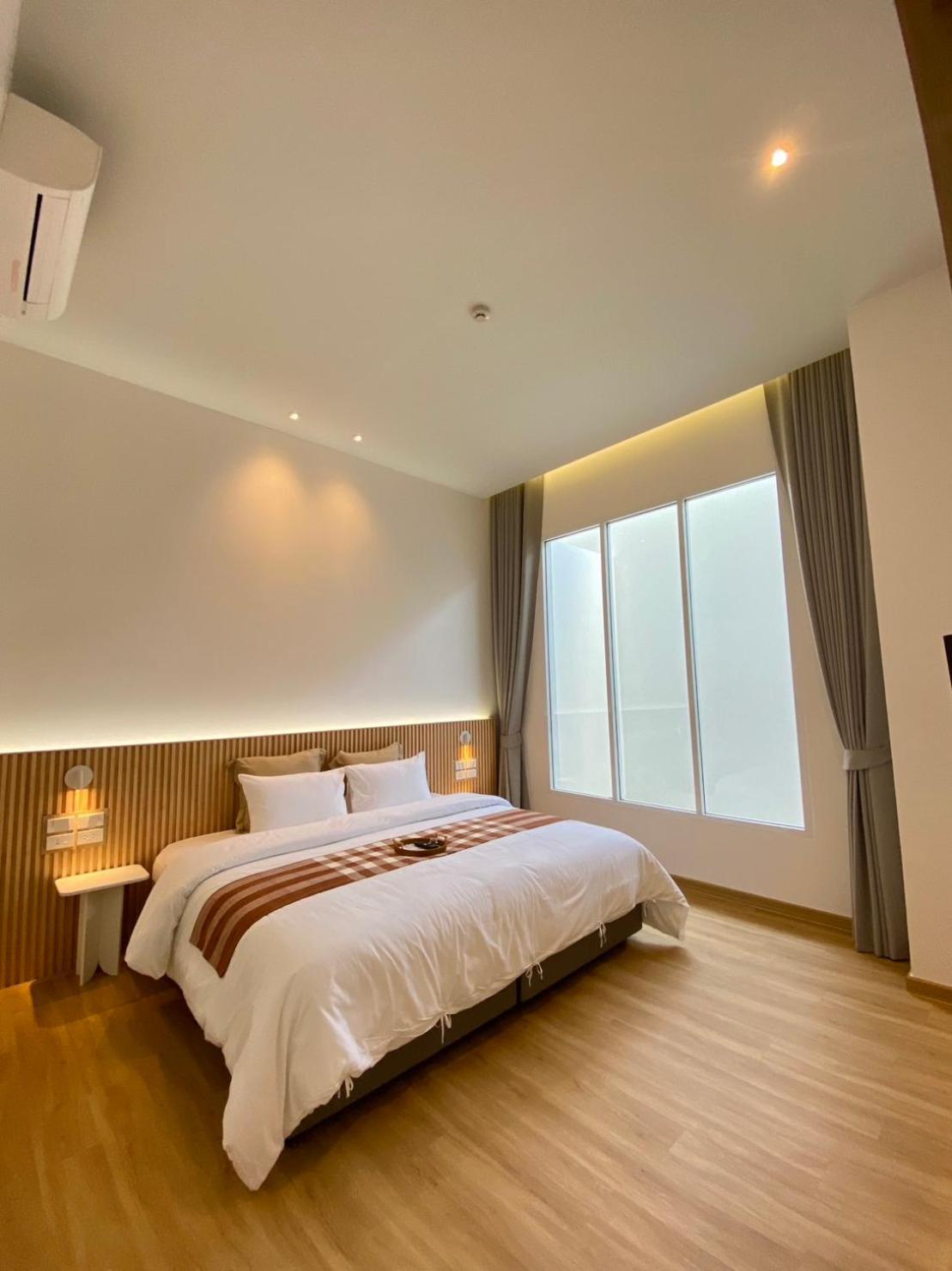 Punn Hotel Korat Nakhon Ratchasima Ngoại thất bức ảnh