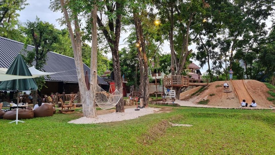 Punn Hotel Korat Nakhon Ratchasima Ngoại thất bức ảnh